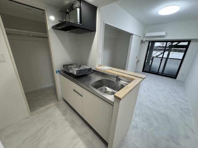 キッチン　同型タイプの写真です。