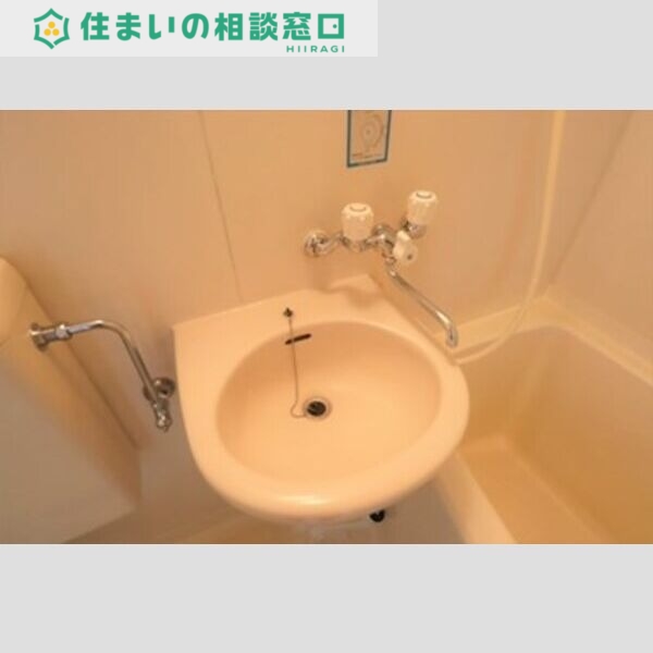 洗面設備　同型