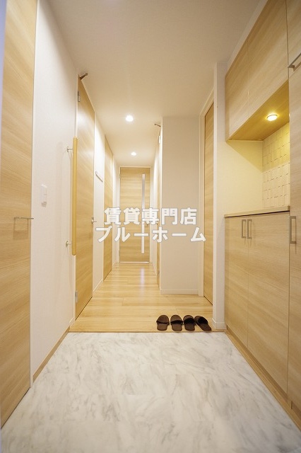 玄関　綺麗な玄関スペース！