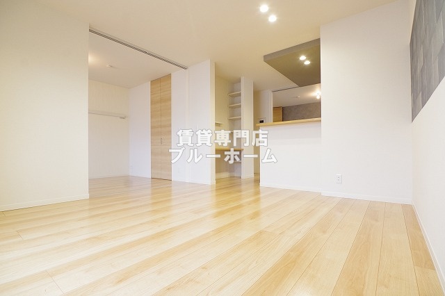 居室・リビング　12.7帖の開放感あるリビング！