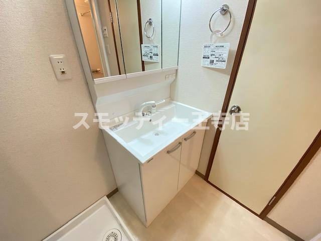 洗面設備　広い洗面スペース