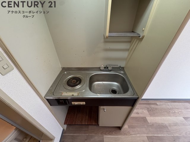 キッチン　1口ガスコンロ付きのシンプルなキッチン