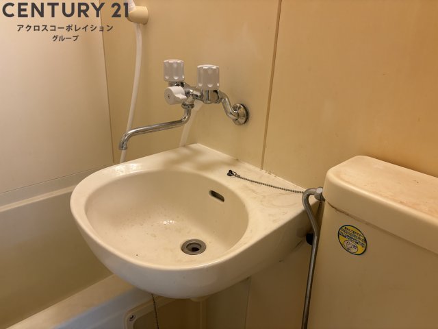 洗面設備　浴室に洗面台があります