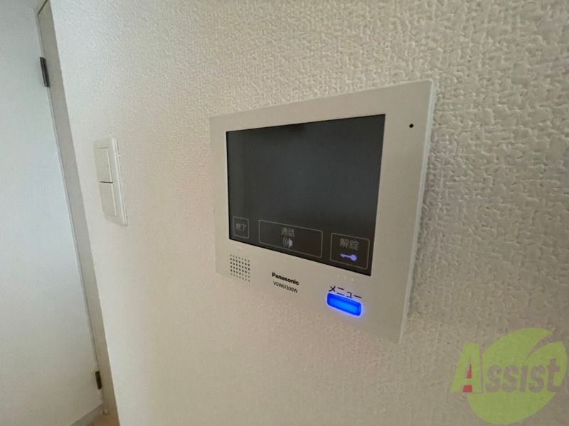 その他設備　ＴＶモニター付インターホンです。来客者の顔が見えるので安心！