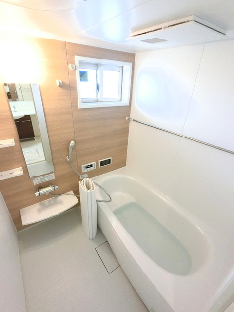 バス・シャワールーム　一坪風呂です。