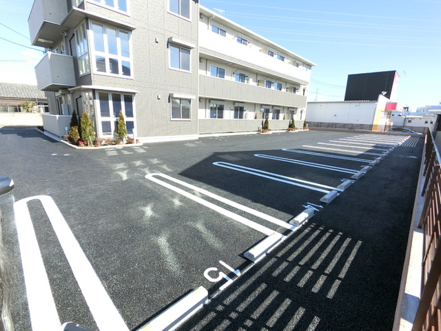 駐車場　駐車場