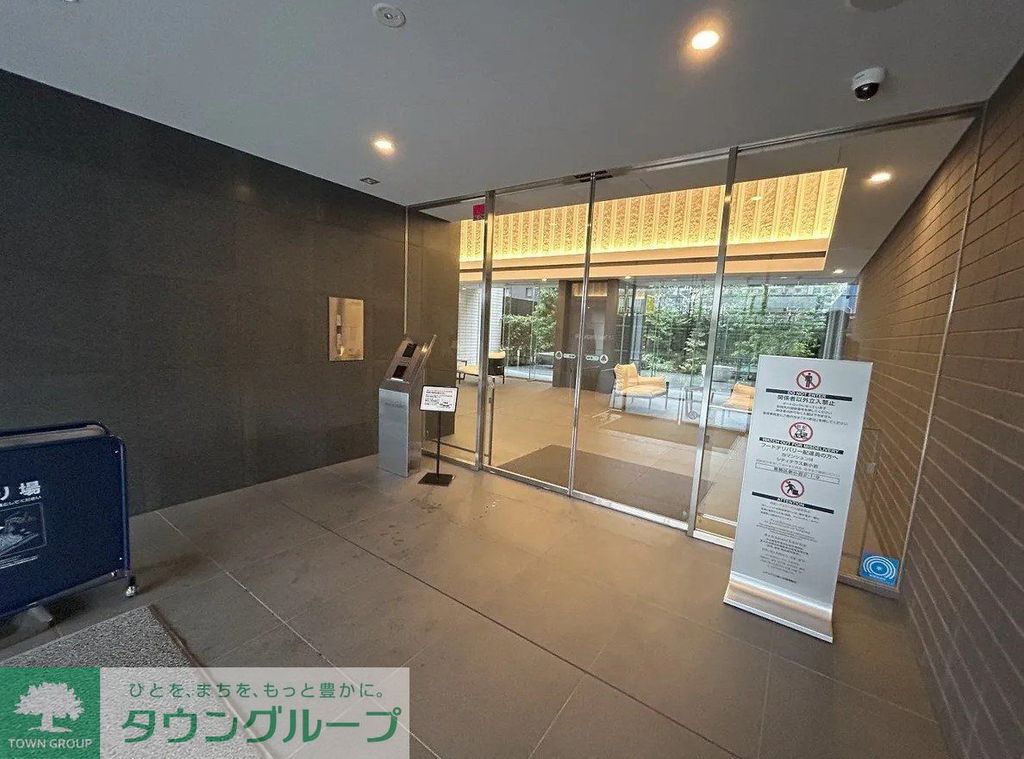 エントランス　エントランス