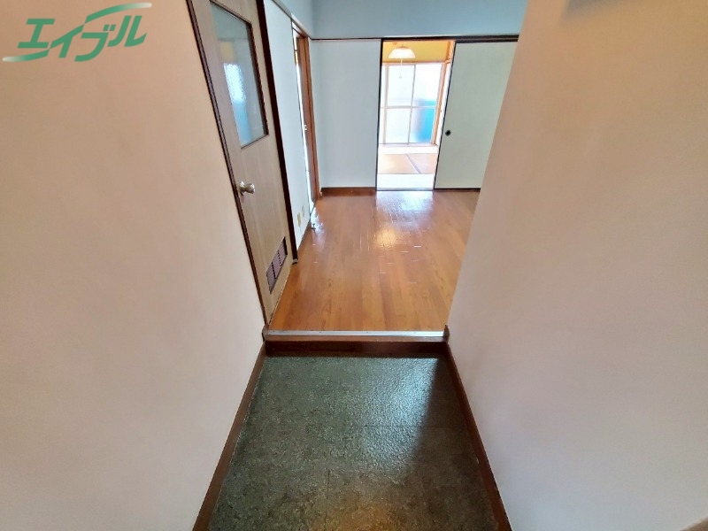 玄関　同物件別室写真