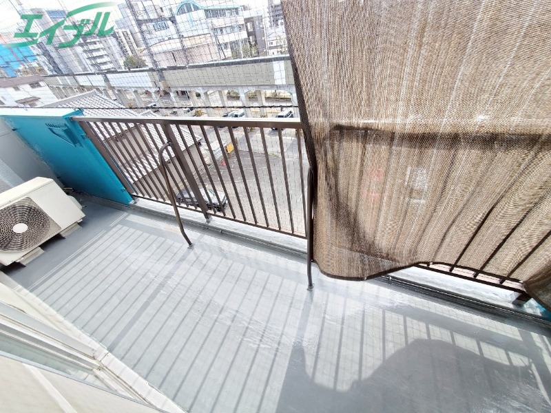 バルコニー　同物件別室写真