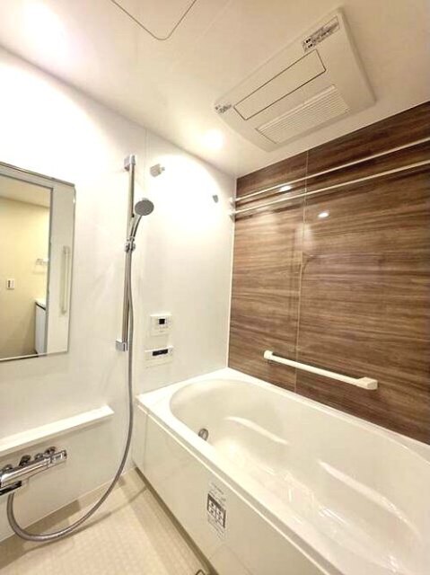 バス・シャワールーム　追い炊き機能付きです