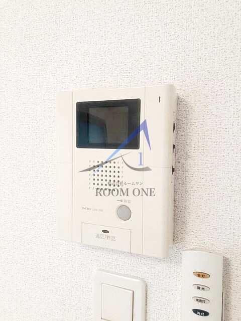 セキュリティ　モニター付きインターホンです。