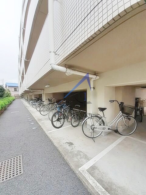 その他共有部分　駐輪場です。