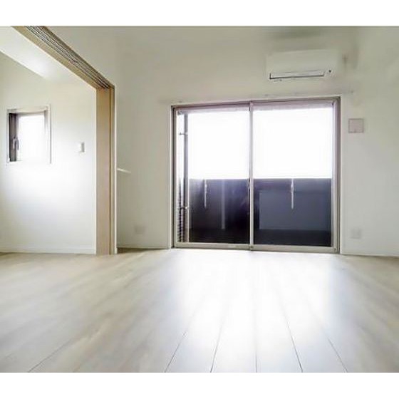 居室・リビング　同型モデル