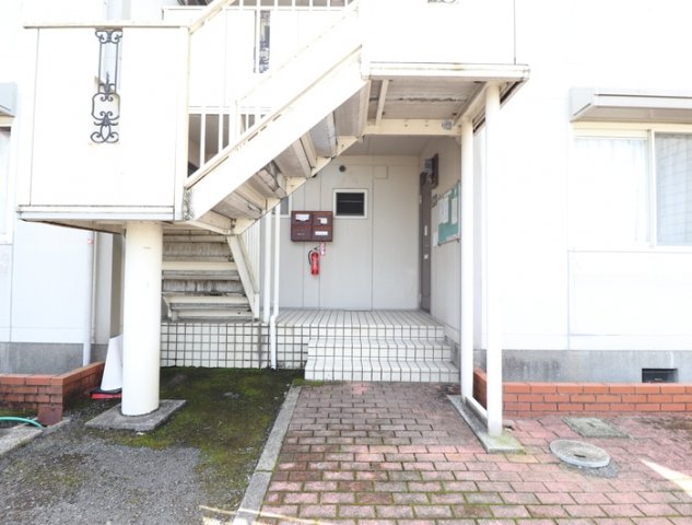 エントランス　冬築タウン A棟