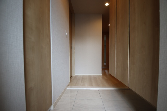 玄関　※別室の参考写真の為、現況優先です。