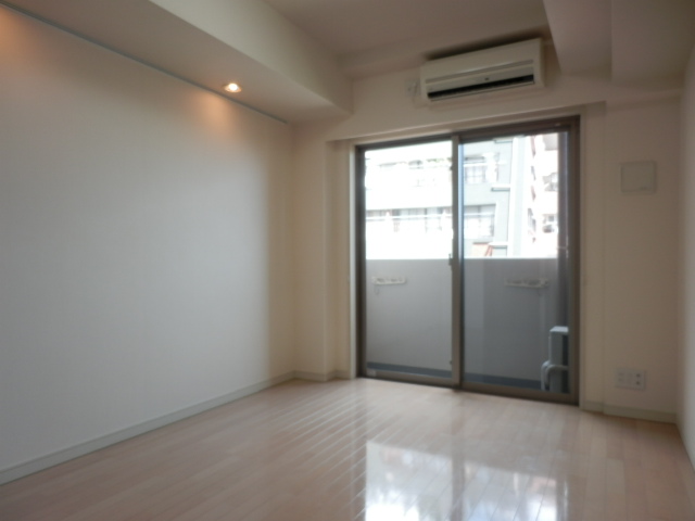 居室・リビング　内観※別部屋参考写真