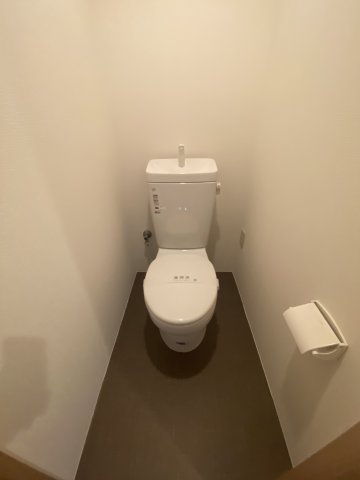 トイレ　※別号室参考画像