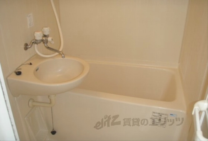 バス・シャワールーム　バス