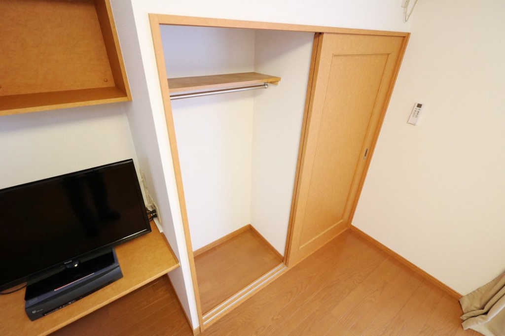 その他　大型クローゼットにより女性の方でも収納が安心