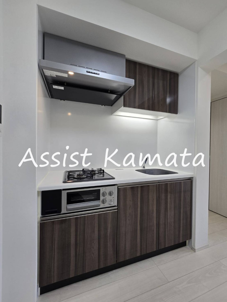 キッチン　写真は同タイプの別号室です