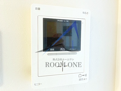 セキュリティ　モニター付きインターホンです。