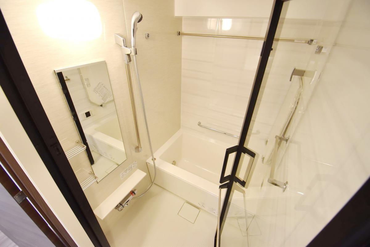 バス・シャワールーム　バス