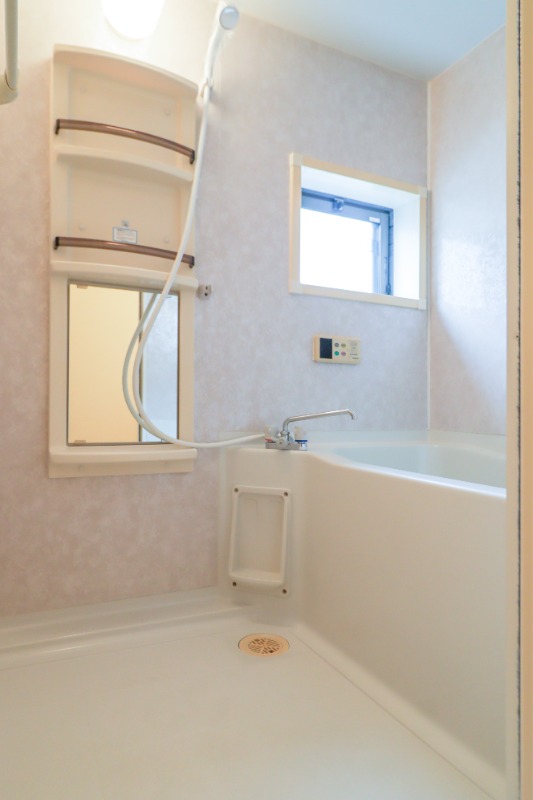 バス・シャワールーム　図面と現状に相違がある場合には現状を優先