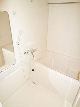 バス・シャワールーム　浴室乾燥機付きバス