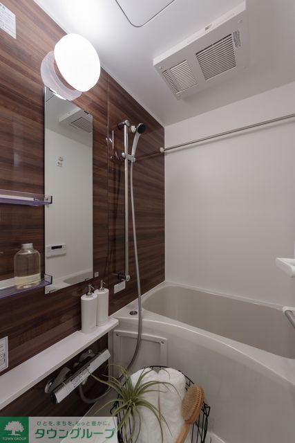 バス・シャワールーム　※写真は同タイプ住戸です。