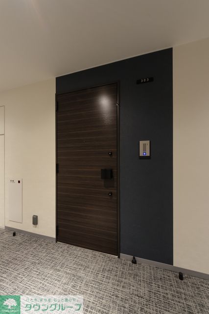 玄関　※写真は同タイプ住戸です。