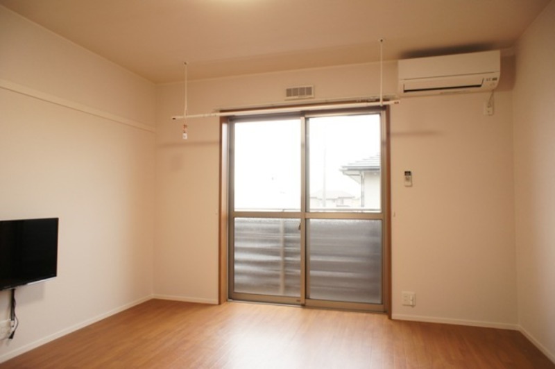 居室・リビング　図面と現状に相違がある場合には現状を優先