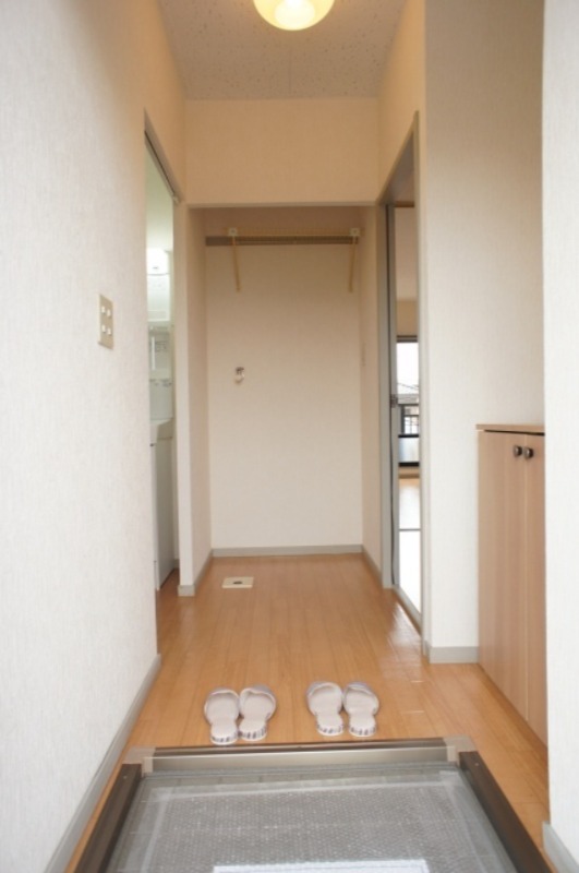 玄関　図面と現状に相違がある場合には現状を優先