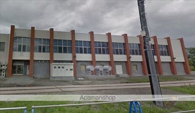 中学校　池田中学校（中学校）まで1114m