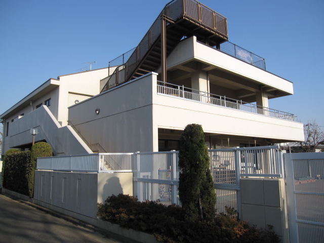 幼稚園・保育園　練馬区立さくら保育園（幼稚園・保育園）まで926m
