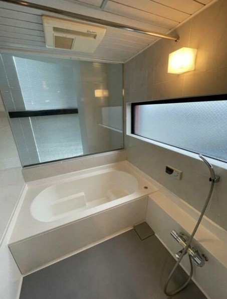 バス・シャワールーム　日々の疲れを癒すお風呂付です