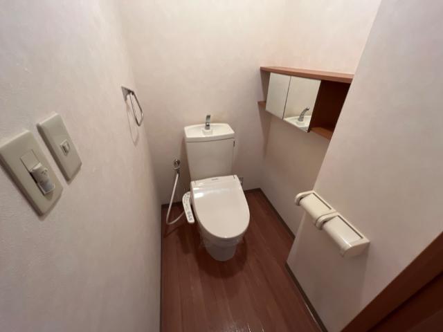 トイレ　トイレ