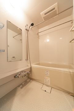 バス・シャワールーム　別部屋参考写真