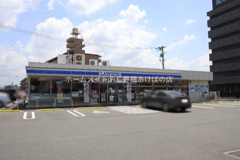 コンビニ　ローソン新城的場店（コンビニ）まで472m