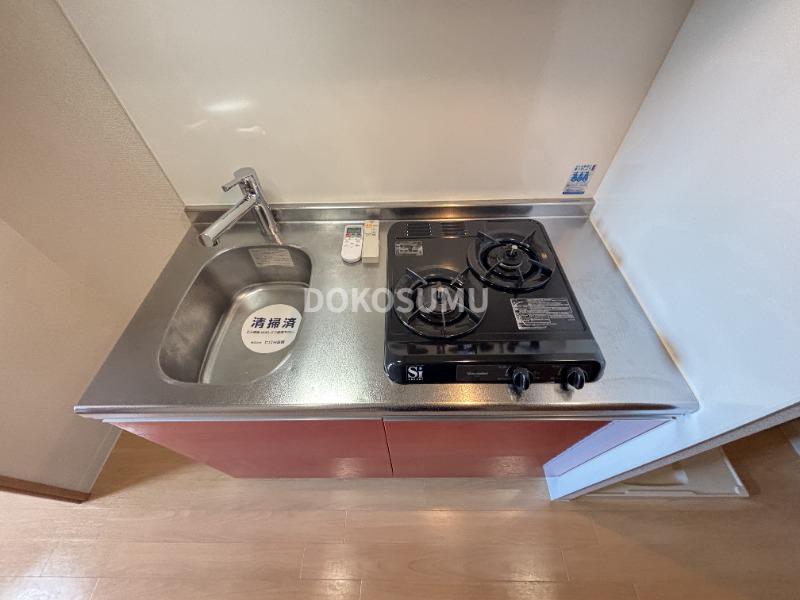 キッチン　毎日の料理が楽しくなる、機能性とデザインを兼ね備えた空間。