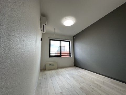 居室・リビング　☆明るい洋室☆