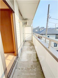 バルコニー　お洗濯にも便利なバルコニー付き