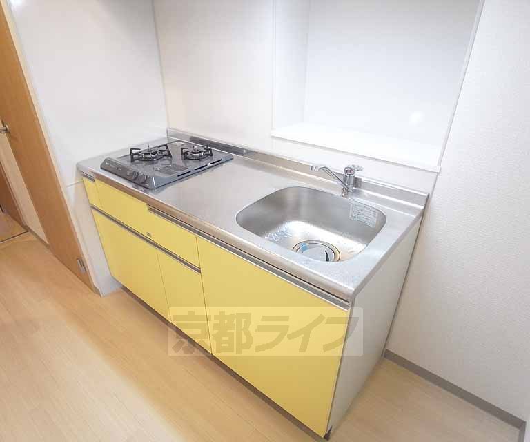 キッチン　２口ガスコンロ付のキッチンです。