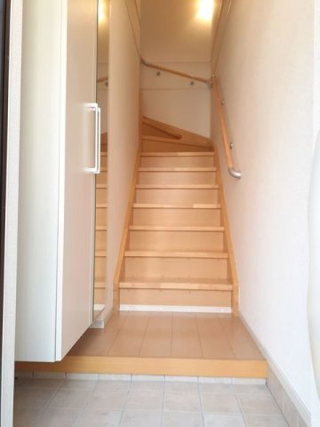 玄関　明るい玄関です