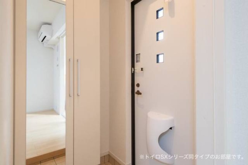 玄関　図面と現状に相違がある場合には現状を優先