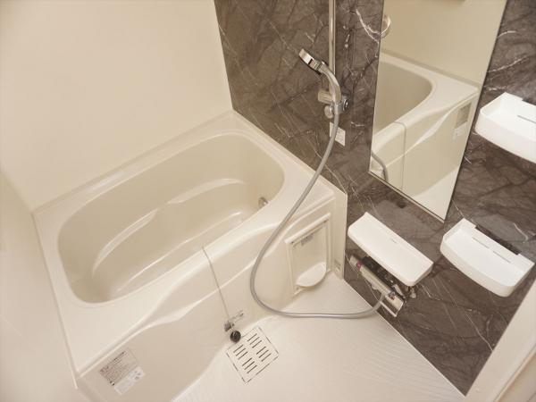 バス・シャワールーム　浴室