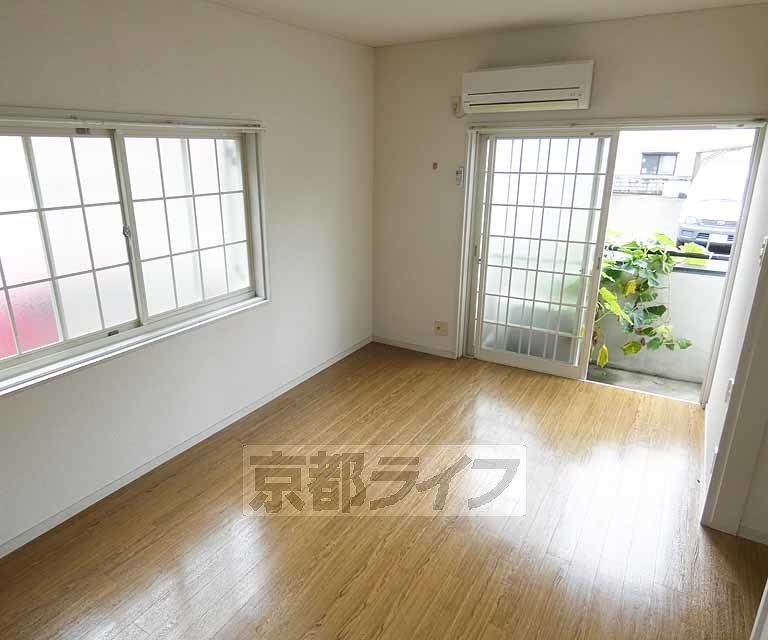 居室・リビング　開放感のある綺麗なお部屋。