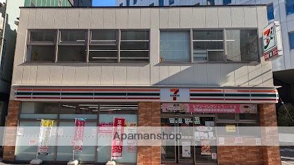 コンビニ　セブン－イレブン神田三崎町２丁目店（コンビニ）まで124m