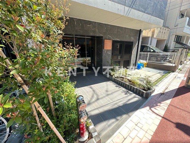 エントランス　清潔なエントランスです