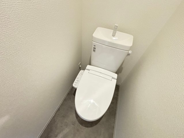 トイレ　詳細は、RISUMO江坂本店までお問合せください♪