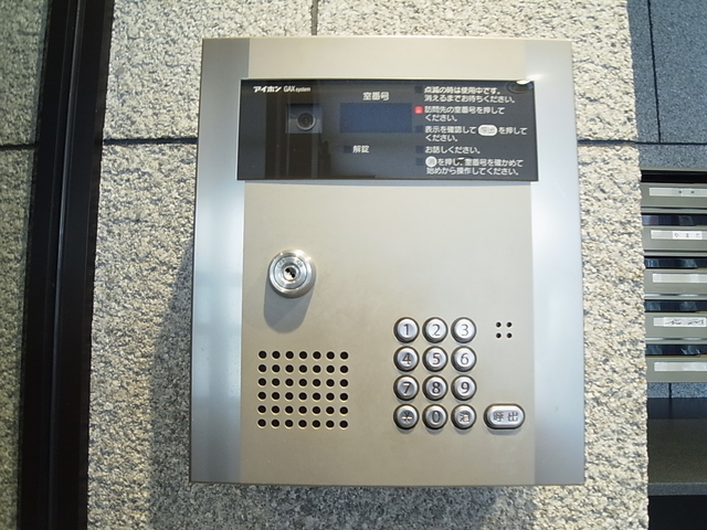 エントランス　オートロック